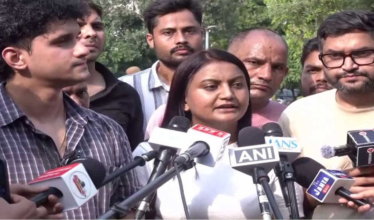 CJP की लीगल हेड पहुंचीं साकेत कोर्ट, CEC विरोध से रोकने वाले पुलिसकर्मियों के खिलाफ FIR दर्ज करने की मांग