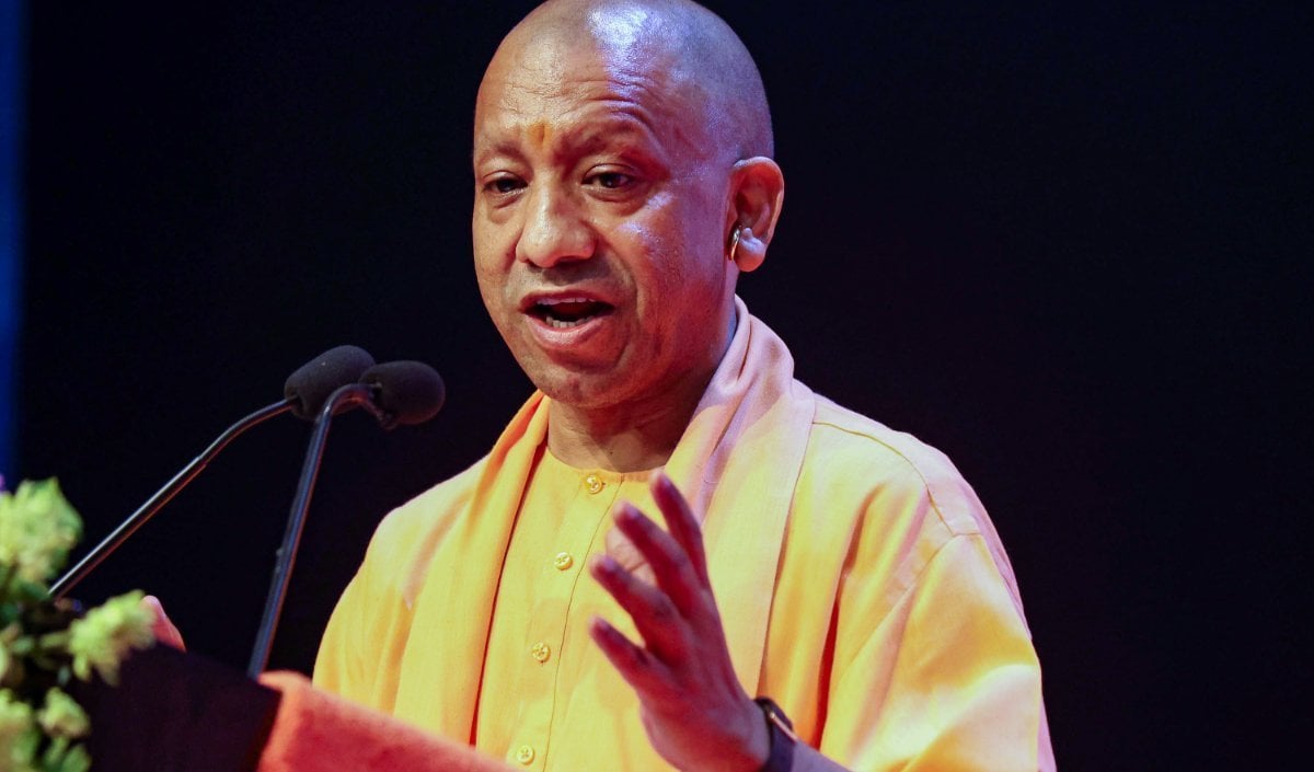 Yogi Adityanath बोले: 2017 के बाद UP में अपराध पर Zero Tolerance, 9.5 लाख सरकारी नौकरियां दीं