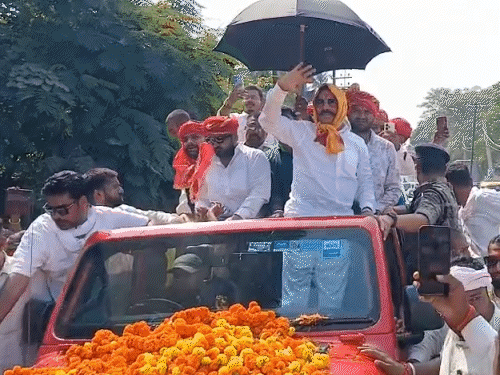मोकामा विधायक अनंत सिंह और जनसुराज प्रत्याशी पर 3 FIR:बाढ़ थाने में दो, मोकामा में एक मामला; रोड शो में आचार संहिता और आदेश नहीं मानने का आरोप