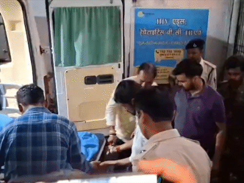 समस्तीपुर में पुलिस-अपराधियों की मुठभेड़:कुख्यात मनीष सिंह को पैर में लगी गोली, 4 जिलों में 28 केस है दर्ज; 2 अरेस्ट