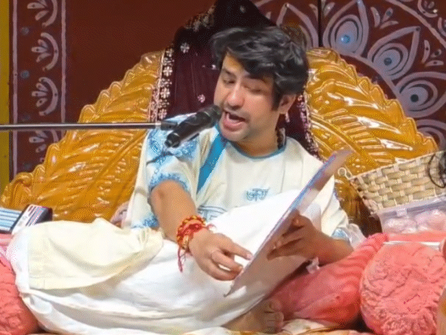 धीरेंद्र शास्त्री बोले- महिलाएं बागेश्वर धाम अकेली न आएं:सेवादारों पर भी भरोसा न करें; 5 किमी परिसर की सुरक्षा की जिम्मेदारी हमारी नहीं