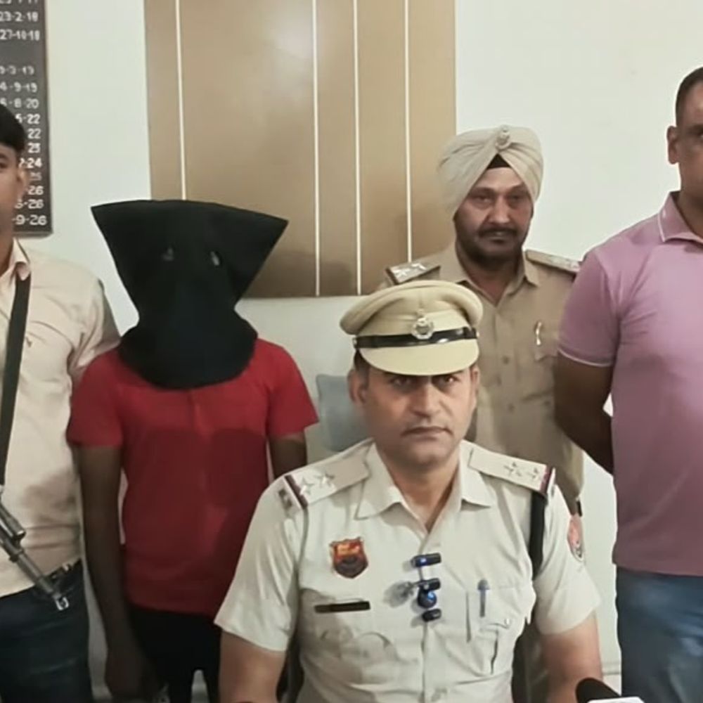दीवाली की सफाई करने आया कर्मचारी निकला चोर:पंचकूला में घर से 20 लाख के गहने उड़ाए, यूपी भाग गया आरोपी; कमरा बदलने आया तो पकड़ा