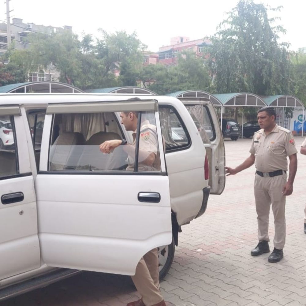 पंचकूला में बच्ची को गमले और पत्थरों से पीटा:सेक्टर-20 के सरकारी स्कूल की घटना, बेहोश होने तक नहीं छोड़ा, चंडीगढ़ PGI रेफर