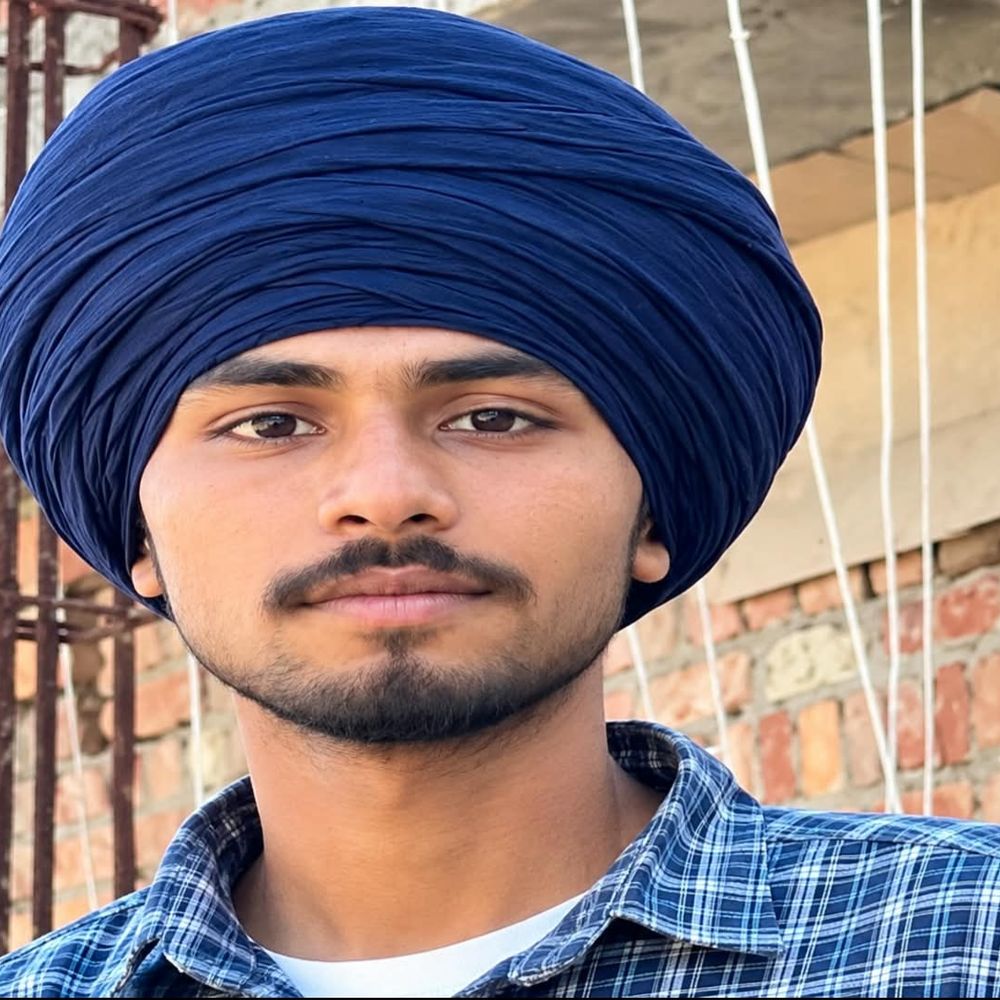 तरनतारन के श्मशानघाट में लटका मिला युवक का शव:हत्या और आत्महत्या दोनों एंगल से जांच, पुलिस बोली-पोस्टमार्टम रिपोर्ट से खुलेगा मौत का राज
