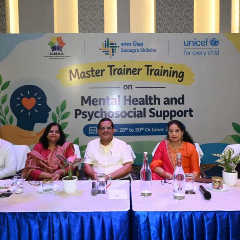 बच्चों में मानसिक तनाव के लक्षण पहचानने शिक्षकों को ट्रेनिंग:शिक्षा विभाग और यूनिसेफ का प्रशिक्षण; बस्तर संभाग और धमतरी के शिक्षक सीखेंगे बच्चों की समस्याएं समझने के तरीके