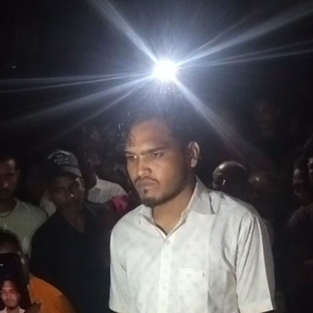 बेतिया में बाइक की मांग पर टूटा रिश्ता:दूसरी जगह शादी के लिए निकले दूल्हे को बनाया बंधक, ढाई लाख लौटाने की मांग पर अड़े
