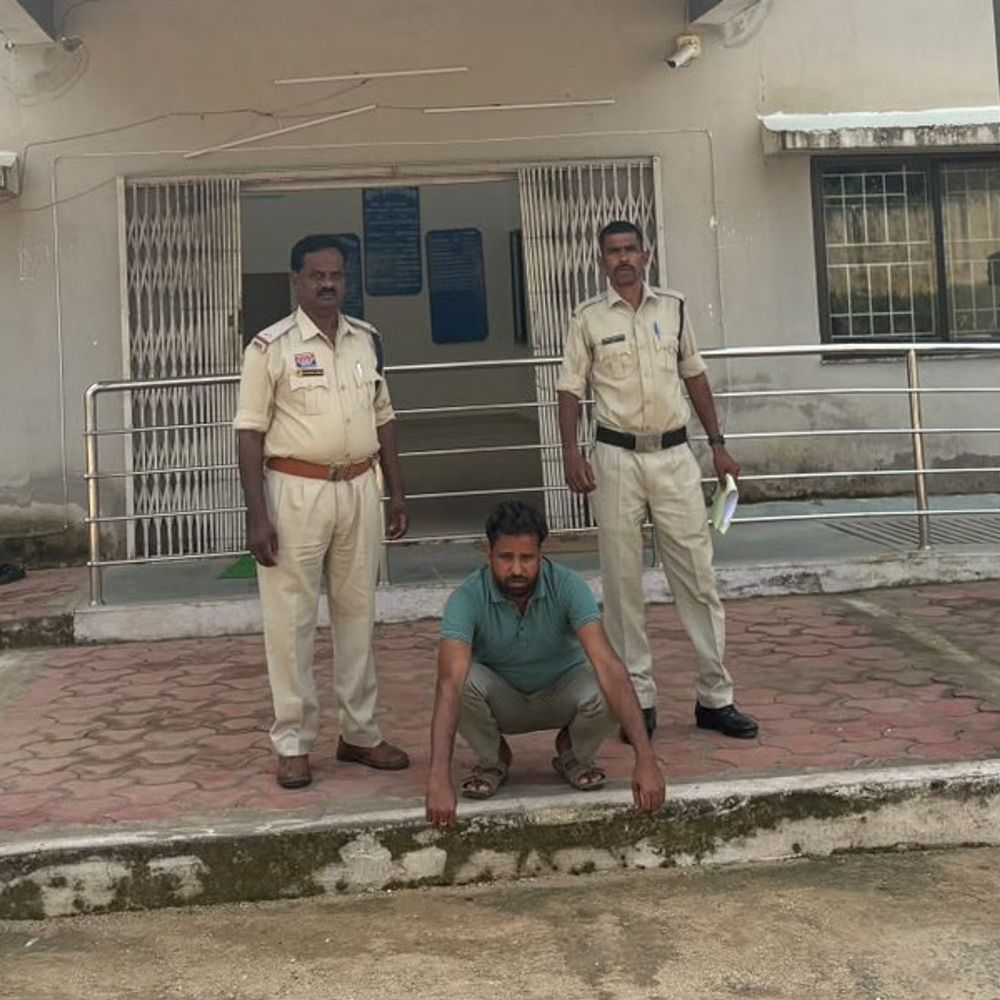 बलरामपुर में मवेशी तस्करी का मास्टरमाइंड गिरफ्तार:रघुनाथनगर पुलिस ने आरोपी को पकड़ा, पहले भी दर्ज हैं 3 मामले