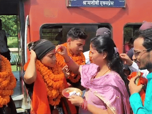 राष्ट्रीय गतका चैंपियनशिप में नालंदा का दबदबा:खिलाड़ियों ने झटके चार पदक, श्रीनगर में आयोजित प्रतियोगिता में नेहा कुमारी ने जीता गोल्ड मेडल