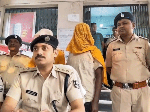 पूर्णिया में अवैध शराब और 650 बोरा यूरिया जब्त:मद्य निषेध अभियान के तहत 72 घंटे में 900 लीटर से ज्यादा शराब पकड़ी