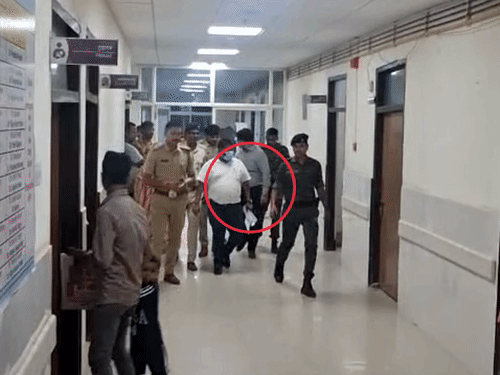फर्जी केवाला से जमीन की दाखिल-खारिज में निलंबित CO-RO गिरफ्तार:कोर्ट में पेशी से पहले सीओ की बिगड़ी तबीयत; 3 घंटे तक अस्पताल में रहे