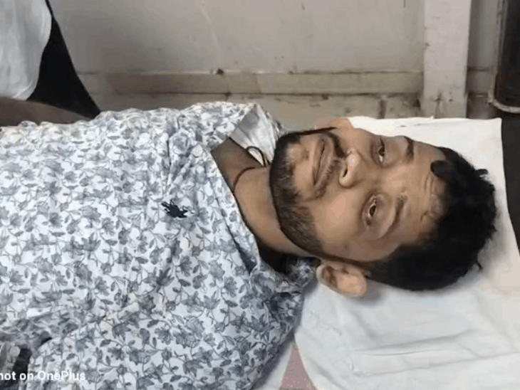 पटना में मर्डर के आरोपी का एनकाउंटर:पुलिस ने दौड़ाकर पैर में मारी गोली; बीच सड़क गैराज मालिक की गोली मारकर की थी हत्या