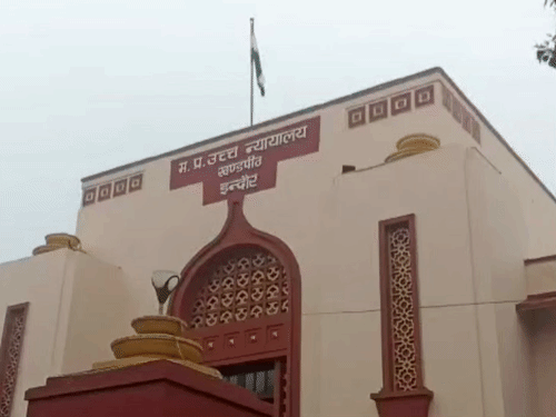 8 करोड़ की मशीन खरीदी पर हाईकोर्ट में PIL:सरकार से 4 हफ्ते में जवाब, जांच रिपोर्ट में खरीदी प्रक्रिया पर सवाल