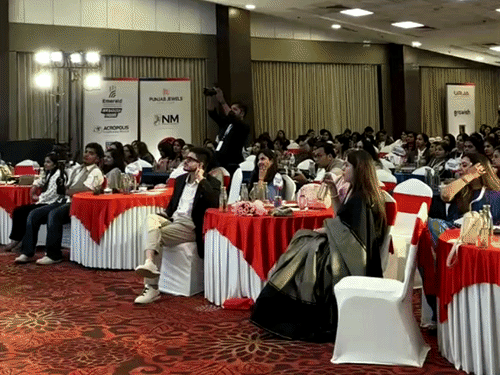 वक्ता बोले-सपनों को दबाएं नहीं, फैसले लेने का साहस जुटाएं:महिलाओं को सीख-आर्थिक फैसलों में भी रहें सक्रिय; IMA के वूमेन लीडरशिप कॉन्क्लेव में साझा किए अनुभव