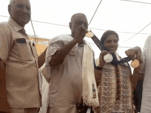 एशियन गेम्स मेडलिस्ट नीरू के अवार्ड पर परिवार चिंतित:जींद में जन्मीं, MP से खेलीं; हरियाणा की अवार्ड पॉलिसी में ₹5 करोड़ मिलने पर संशय