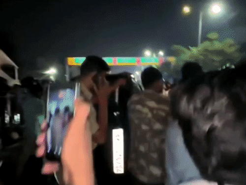 पटना- अटल पथ पर तेज रफ्तार स्कॉर्पियो पलटी:हवा में उछलकर 80 मीटर दूर गिरी, कुचल कर भागने के दौरान हादसा; कई लोग घायल