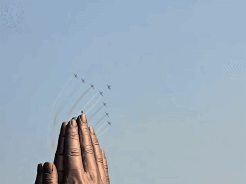 9 विमानों से आसमान में बनाते हैं डायमंड:सूर्य किरण के पायलट बोले- उड़ान में भरोसा सबसे जरूरी, 1996 में बनी थी एरोबैटिक टीम
