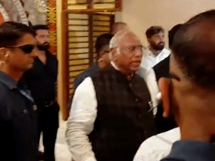 आज पटना आएंगे कांग्रेस राष्ट्रीय अध्यक्ष मल्लिकार्जुन खड़गे:श्रीकृष्ण सिंह की 139वीं जयंती पर होंगे शामिल, बापू सभागार में होगा कार्यक्रम