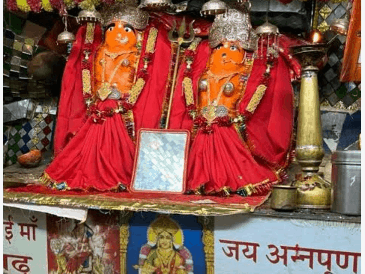 शारदीय नवरात्र पर रामगढ़ मंदिर में उमड़ा जनसैलाब:हाड़ौती के प्रमुख शक्तिपीठ में 750 सीढ़ियां चढ़कर दर्शन करने पहुंच रहे हजारों श्रद्धालु