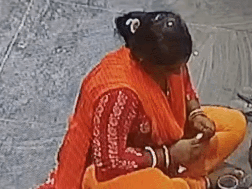 दरभंगा- DMCH में शराब पार्टी का वीडियो वायरल:ड्रिंक करती दिखीं 3 महिला सफाईकर्मी, एक ट्रॉलीकर्मी; SSP ने बेंता SHO को दिया जांच का आदेश