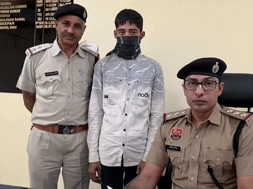 समालखा में घर से नकदी चोरी करने का आरोपी गिरफ्तार:अलमारी से 3.58 लाख रुपये गायब होने की महिला ने दी थी शिकायत, पुलिस ने आरोपी से बरामद कराए 1.50 लाख रुपये