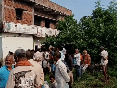 औरंगाबाद में बेकाबू ट्रक ने बाइक सवार को रौंदा:खेत देखकर घर लौट रहा था, हादसे में विरोध में ग्रामीणों ने किया रोड जाम