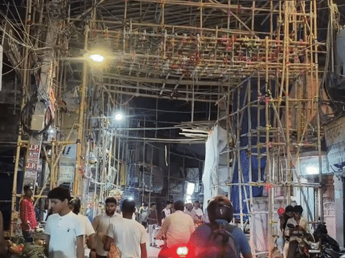 नालंदा- दुर्गा पूजा में नहीं कटेगी बिजली, मेंटेनेंस तेज:पंडालों से 4 फीट दूर रखनी होगी 11 केवी लाइन, हादसों से बचाव को कवर्ड वायर का सुरक्षा घेरा