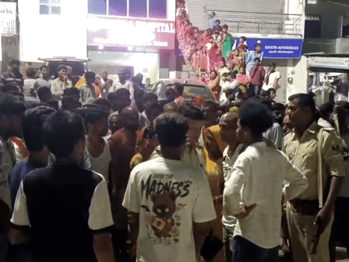 समस्तीपुर में इलाज के दौरान महिला की मौत:प्राइवेट अस्पताल में हंगामा और तोड़फोड़; परिजन ने डॉक्टरों पर लापरवाही का लगाया आरोप
