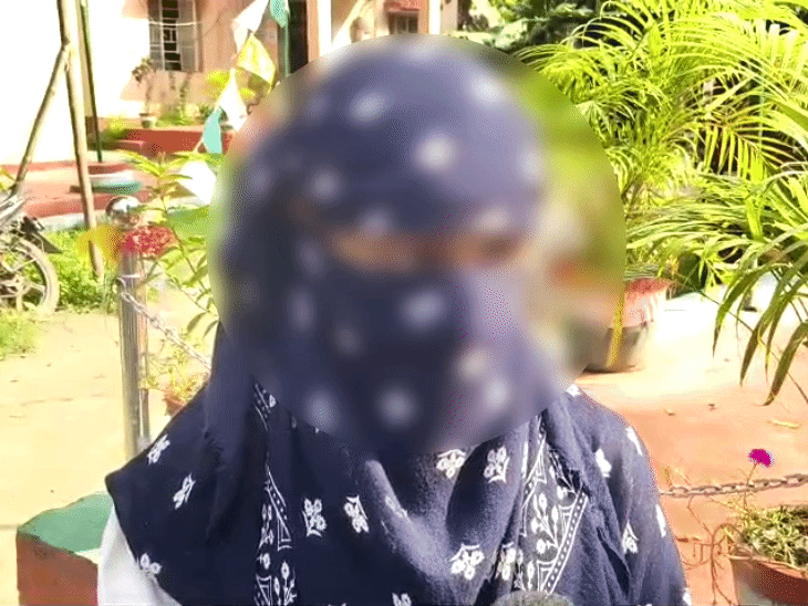 समस्तीपुर में किशोरी से छेड़खानी:ग्रामीण डाक सेवक पर आरोप, पंचायत में मामला सुलझाने की कोशिश; महिला थाने में पीड़िता ने दिया आवेदन