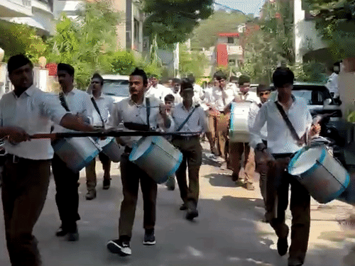 इंदौर में RSS का शताब्दी वर्ष समापन समारोह आज:एक लाख स्वयंसेवक जुटेंगे; व्यायाम-योग और सामूहिक गीत से देंगे राष्ट्र निर्माण का संदेश