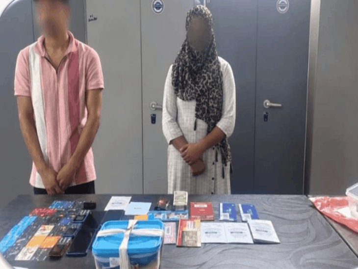पटना- 1.20 करोड़ की साइबर ठगी का खुलासा:महिला सहित 2 गिरफ्तार; 38 ATM कार्ड और 9 मोबाइल बरामद
