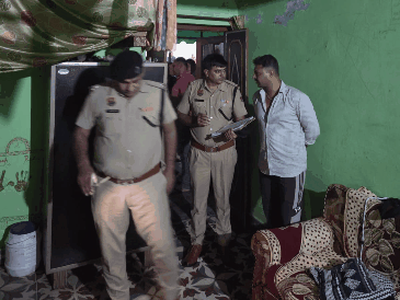 मां ने 3 बच्चों के साथ किया सुसाइड:सोनीपत में घर पर फंदे पर लटके मिले चारों; बच्चों की उम्र 4 से 11 साल के बीच