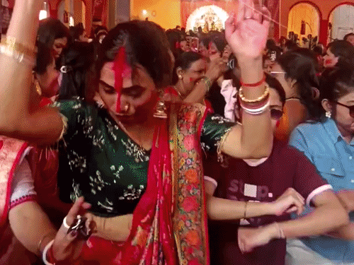 12 तस्वीरों में देखिए झारखंड में सिंदूर खेला:मां दुर्गा की विदाई पर उमड़ा आस्था का सैलाब, अगले वर्ष फिर आने का दिया न्योता
