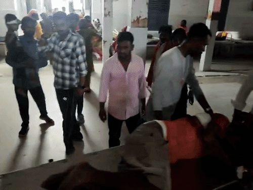 पूर्णिया में नकाबपोश अपराधियों ने युवक को गोली मारी:पेट में लगी बुलेट; घर से सब्जी लेने निकला था, ओवरटेक कर किया हमला