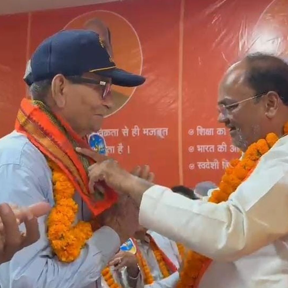 गांधी-शास्त्री जयंती पर प्रतापगढ़ में वीर सैनिकों का सम्मान:विधायक बोले- सैनिकों का त्याग और साहस देशवासियों के लिए प्रेरणा