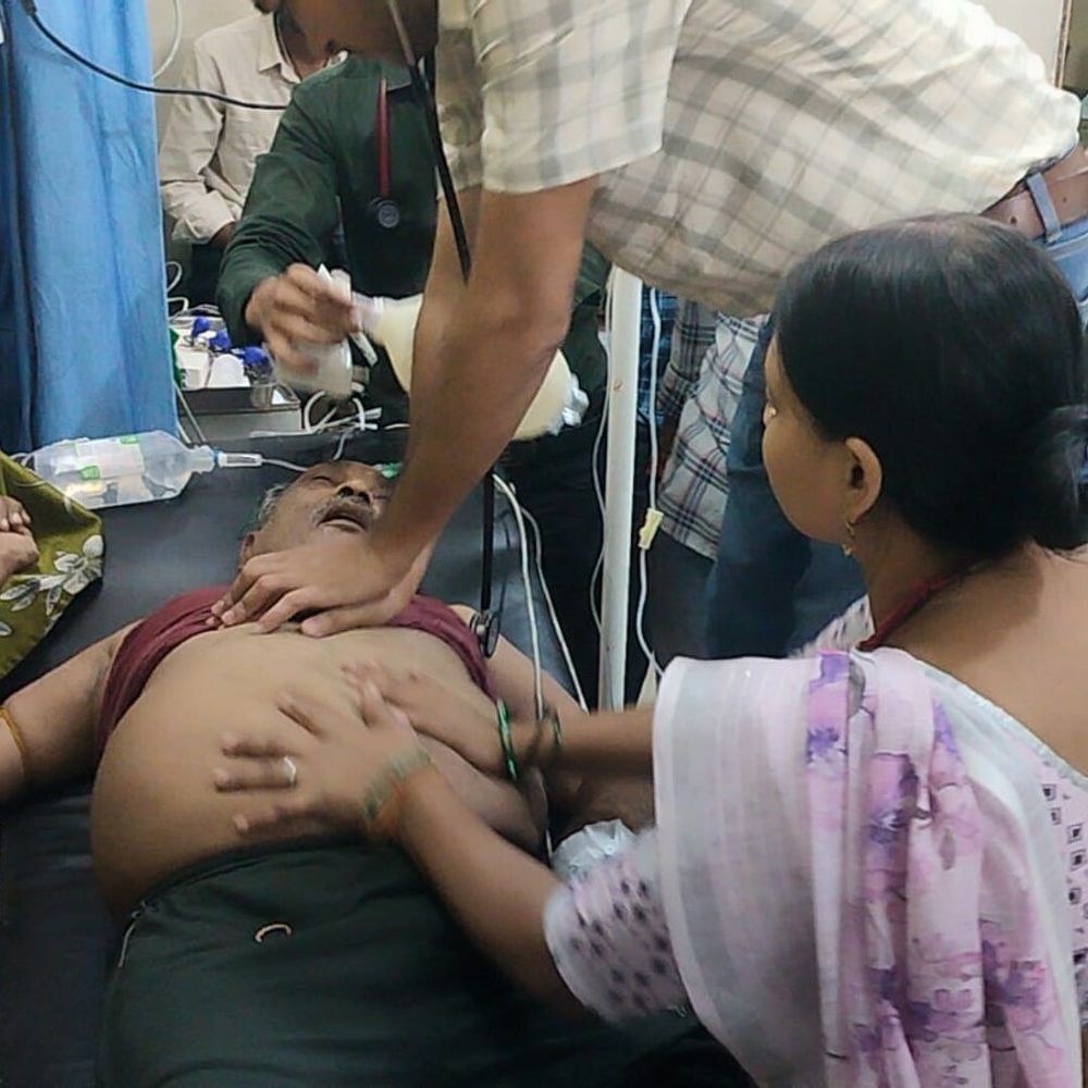 मुख्यमंत्री तीर्थ दर्शन ट्रेन में यात्री की तबीयत बिगड़ी:दमोह में इलाज के दौरान मौत; पत्नी के साथ जगन्नाथपुरी जा रहे थे