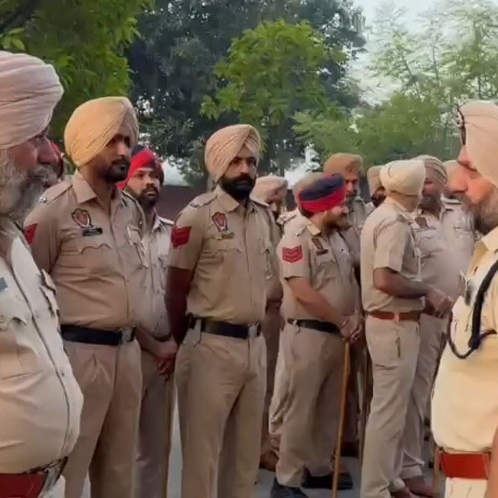 फरीदकोट पुलिस का मॉडर्न जेल में सर्च ऑपरेशन:एसपी-डीएसपी के नेतृत्व में 200 पुलिस कर्मियों ने खंगाली बैरकें,आसपास के क्षेत्र में भी तलाशी