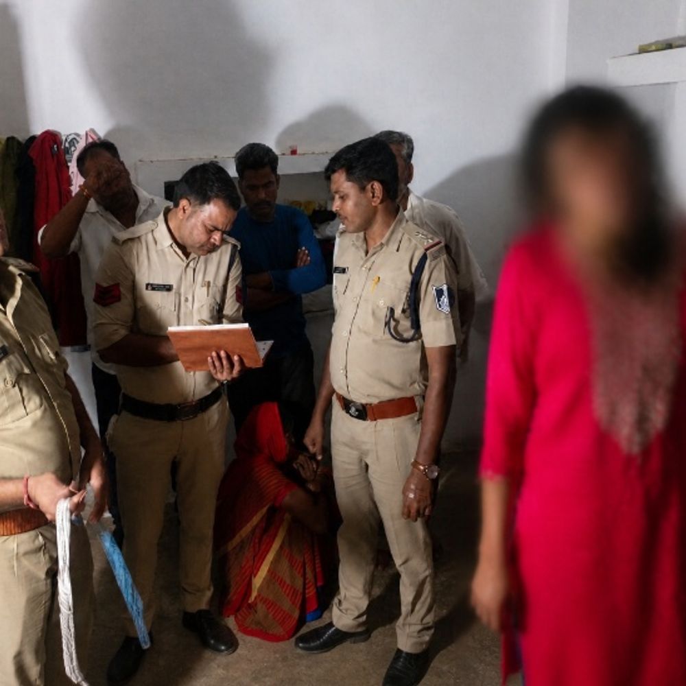 फर्स्ट ईयर की छात्रा ने फांसी लगाई, मौत:शिवपुरी में पढ़ाई कर घर लौटी थी; देर शाम कमरे में मिला शव