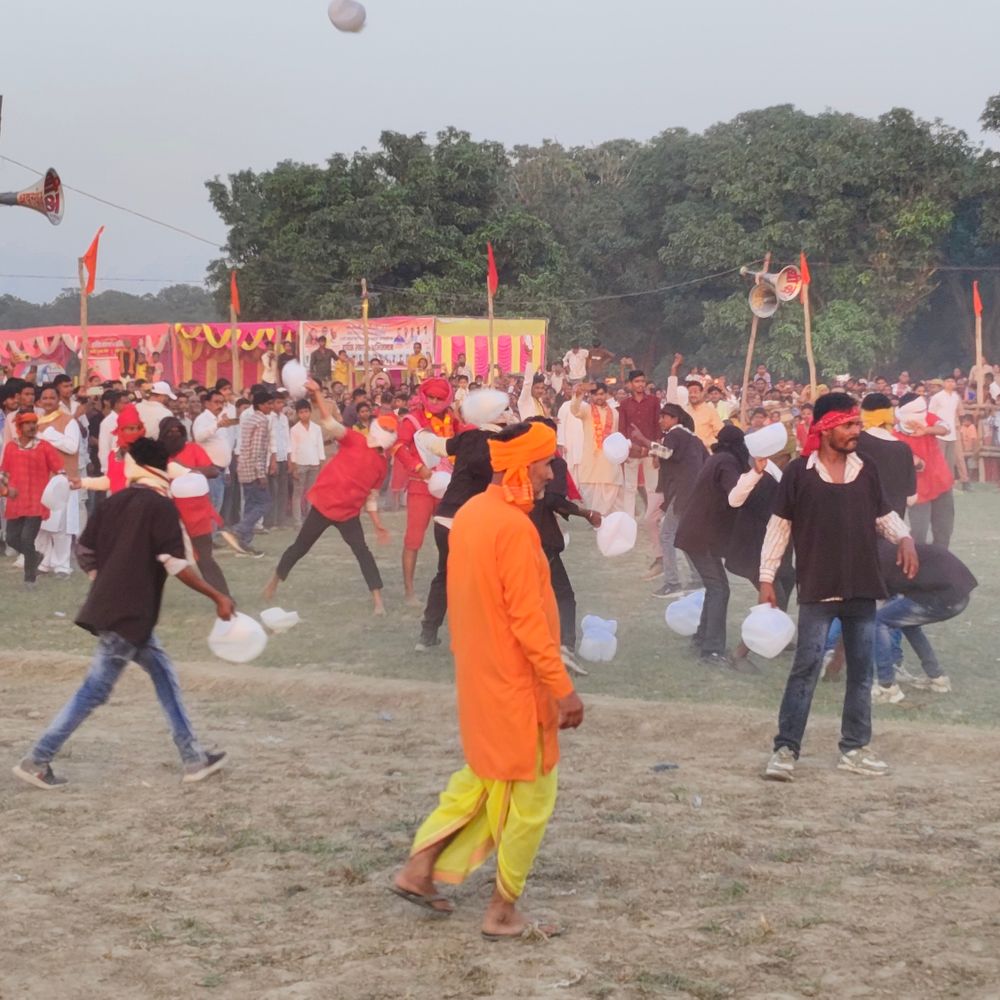 दारानगर में 247 साल पुरानी कुप्पी युद्ध की परंपरा:दशमी को रावण की सेना पड़ी भारी, एकादशी को राम की सेना ने जीता कुप्पी युद्ध