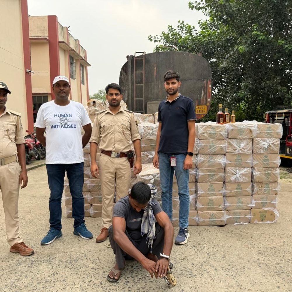 अररिया में 2603 लीटर विदेशी शराब पकड़ी:ट्रक ड्राईवर गिरफ्तार, रानी चौक पर उत्पाद विभाग ने की कार्रवाई