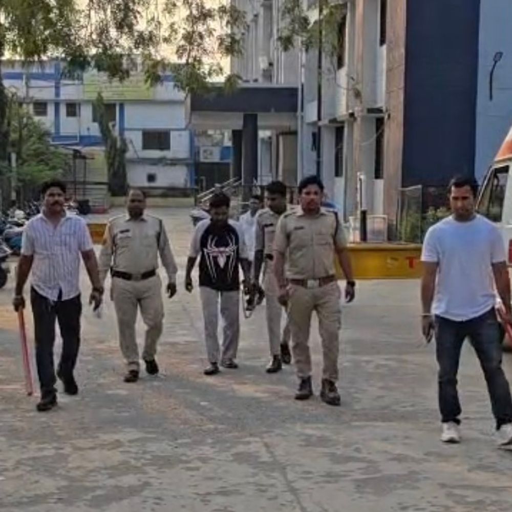 हरदा चाकू कांड का एक और आरोपी पकड़ा गया:पुलिस ने चाकू बरामद कर कोर्ट में पेश किया; पहले भी 4 आरोपी भेजे जा चुके हैं जेल