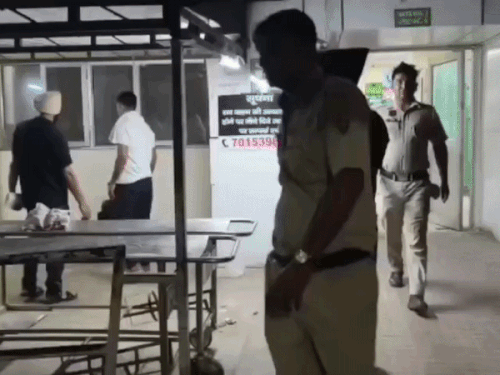 गैंगरेप केस में तीन आरोपी गिरफ्तार आज कोर्ट में पेशी:ट्यूशन के बाद दोस्त से मिलने खंडहर बिल्डिंग पहुंची, छह युवकों ने घेरा
