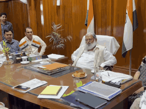 बिजली निगम के ALM-SA को हाईकोर्ट से बड़ी राहत:HSSC की री-शफलिंग सूची पर रोक, जो रिलीव हो चुके उन्हें वापस बुलाने के निर्देश