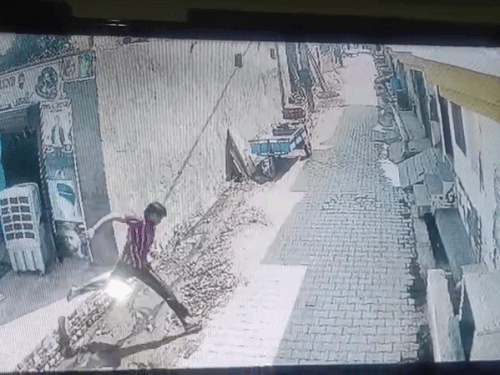 जींद में जीजा का दोस्तों के साथ साले पर हमला:दहेज मांगने का आरोप; उधार में खरीदकर दी वाशिंग मशीन; हुक्का नहीं दे पाए