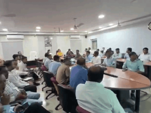 देव कार्तिक छठ मेला की तैयारी तेज:औरंगाबाद में श्रद्धालुओं के ठहरने के लिए 9 स्थल चिह्नित; जलजमाव दूर-बिजली व्यवस्था दुरुस्त करने का निर्देश