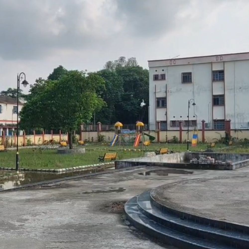 दशहरा से पहले बनकर तैयार होगा 1.72 करोड़ का पार्क:किशनगंज में कैफेटेरिया और झूले जैसी सुविधाएं मिलेंगी, निर्माण का 90% काम पूरा