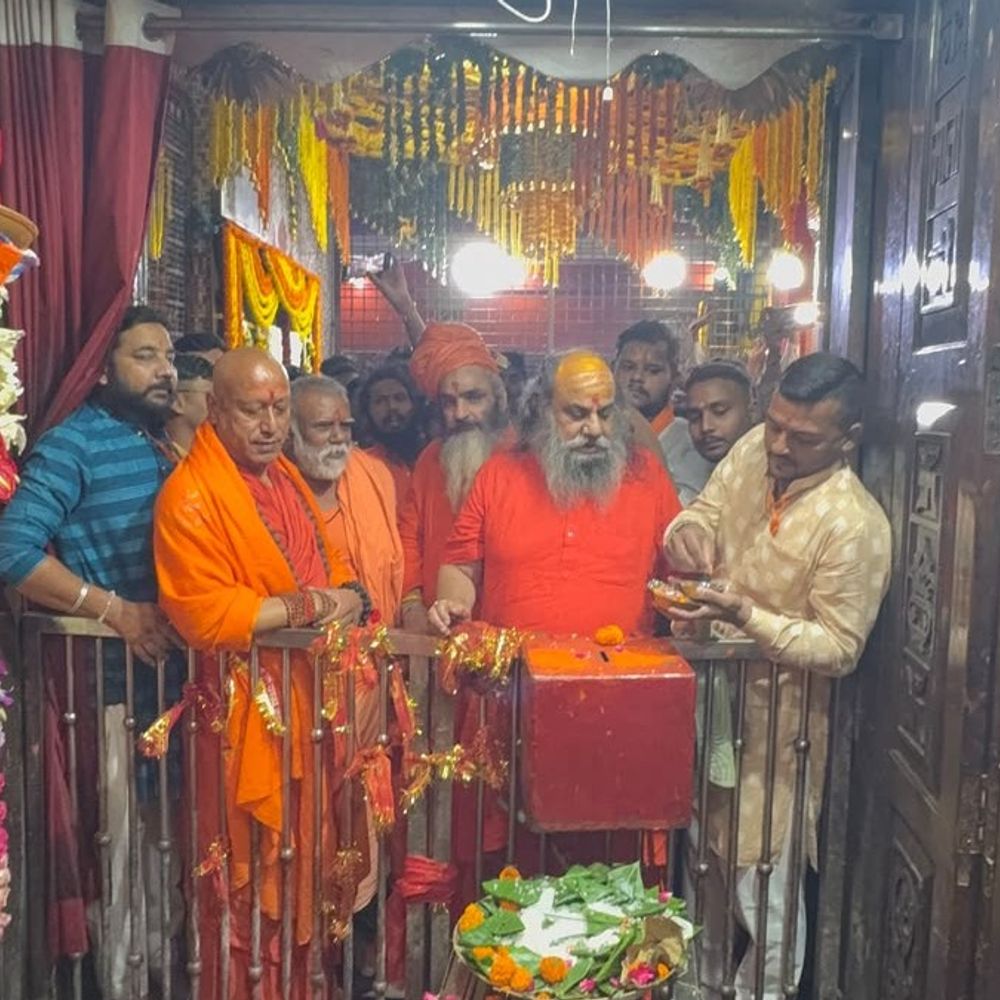 राष्ट्रीय बजरंग दल ने सनातन धर्म की रक्षा का संकल्प:शारदीय नवरात्रि पर मुरादाबाद के काली माता मंदिर में हुई भव्य महाआरती