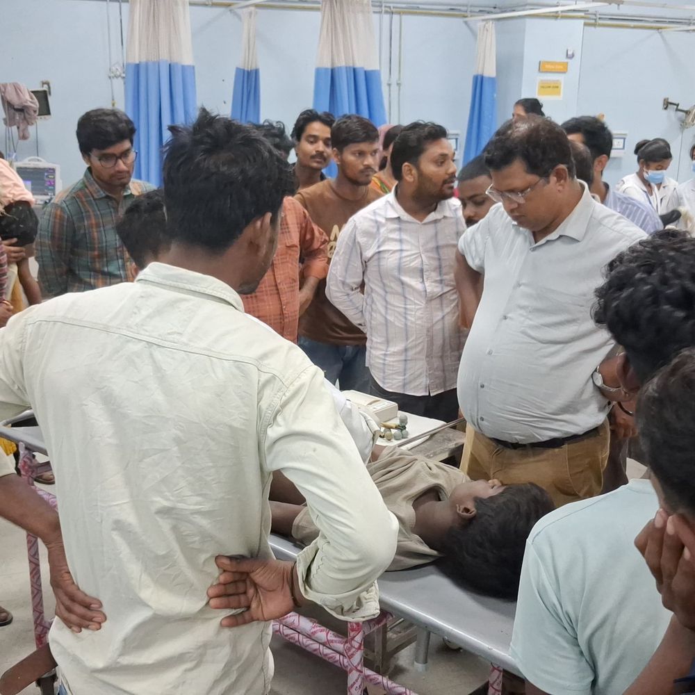 गोपालगंज में चलते ट्रैक्टर से गिरकर किशोर की मौत:पहिए के नीचे आने से तोड़ा दम, मंगलपुर गांव के पास हुआ हादसा
