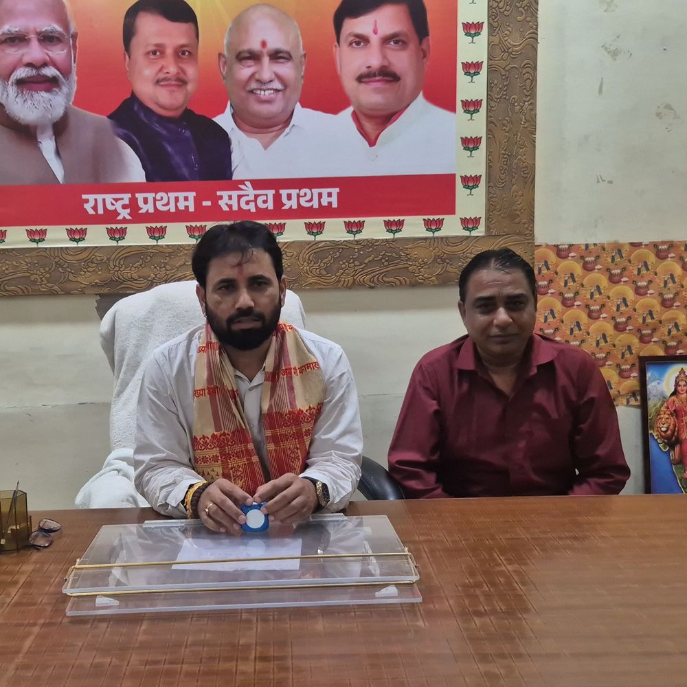 भाजपा-जिलाध्यक्ष की अपील: युवा पाश्चात्य संस्कृति से दूर रहें:सनातन परंपरा अपनाएं और गरबा से पहले प्राचीन मंदिरों में दर्शन करें