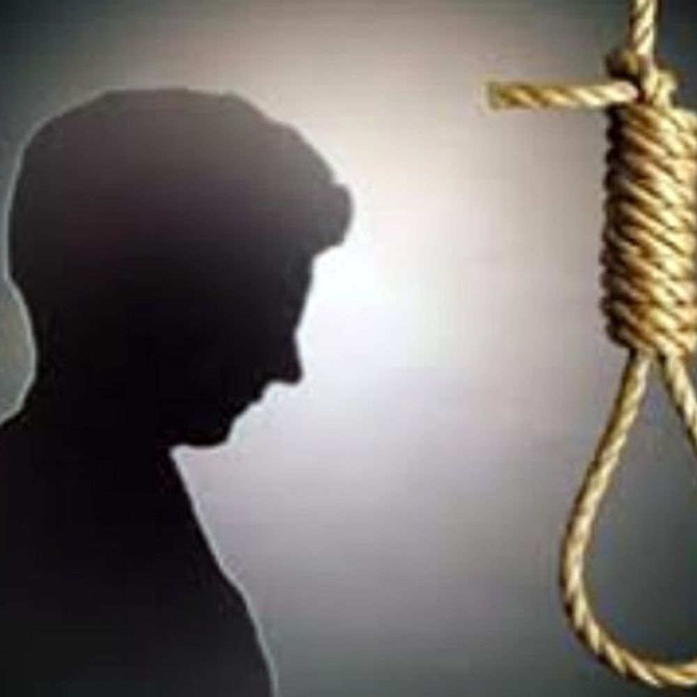 अंबाला में घरेलू विवाद में पति ने लगाया फंदा:3 बच्चों संग पति की शिकायत करने गई थी पत्नी, घर लौटी तो फंदे पर मिला