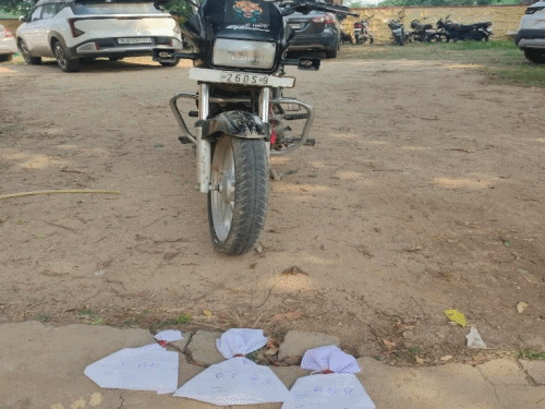 टोंक में स्मैक-गांजे के पौधों के साथ दो युवक गिरफ्तार:DST ने दो थाना क्षेत्रों में की कार्रवाई, एक बाइक भी जब्त